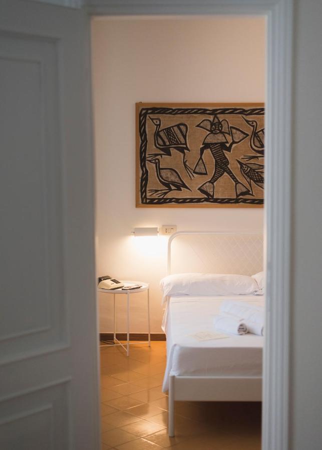 Mami Sabaudia Hotel Extérieur photo